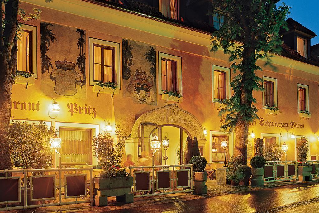 Hotel Zum Schwarzen Baeren Эммерсдорф-на-Дунае Экстерьер фото